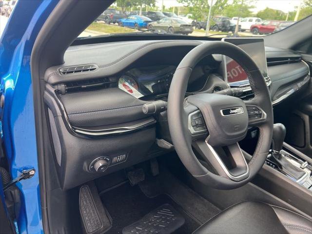 Certified 2026 Jeep Compass Latitude image 38