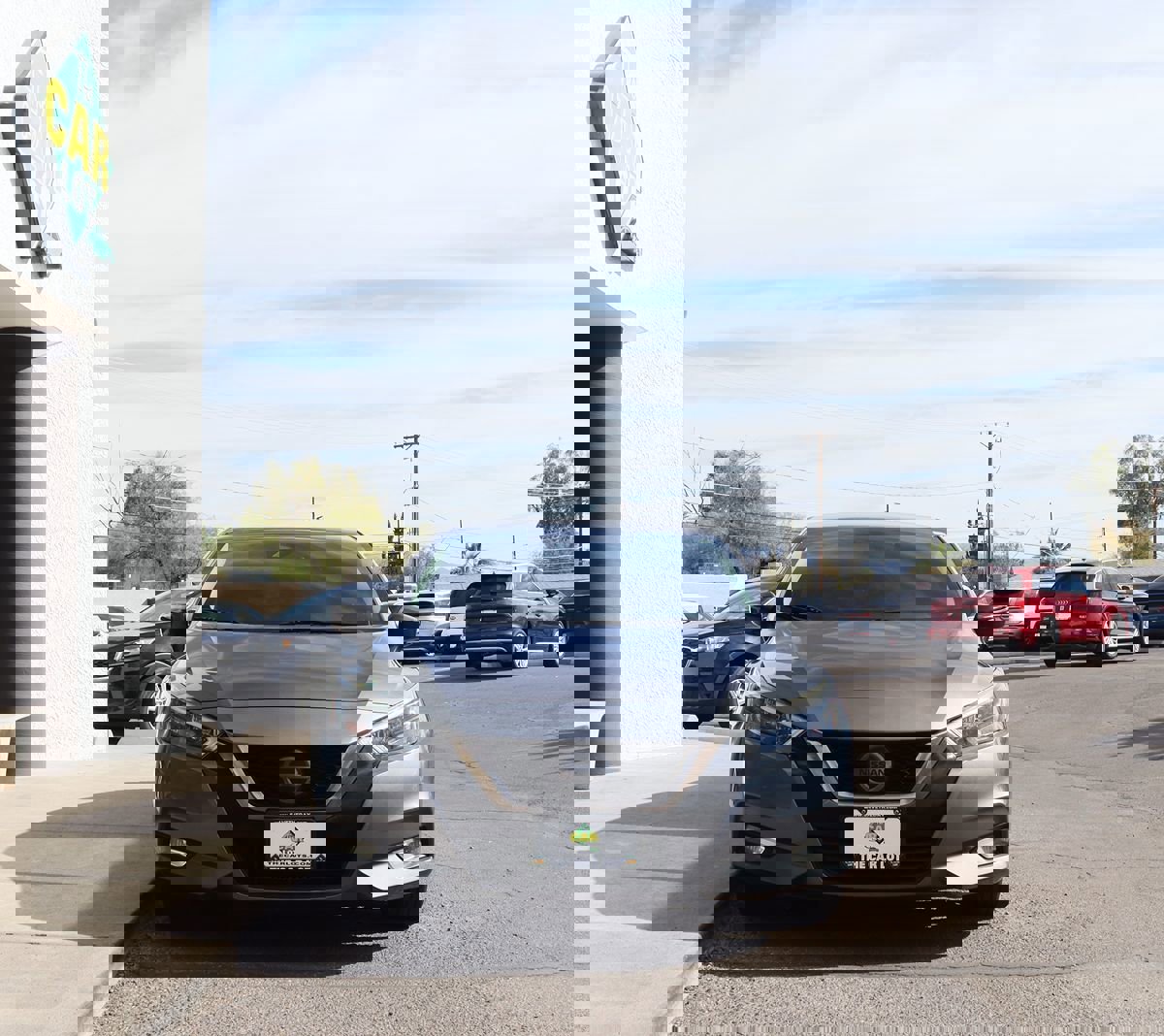 Used 2020 Nissan Versa SR w/ Electronics Package image 16