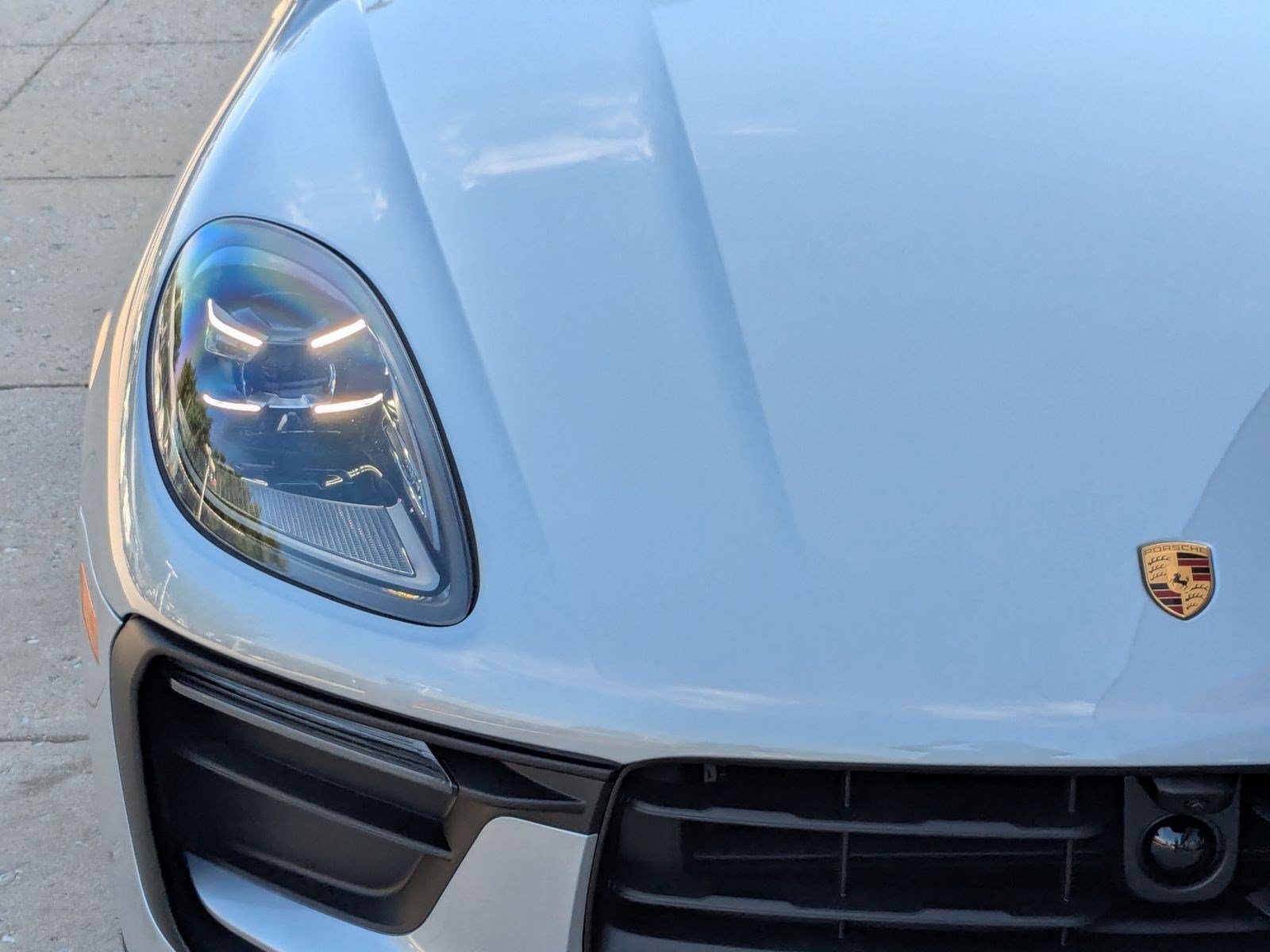Certified 2026 Porsche Macan AWD/4WD image 12