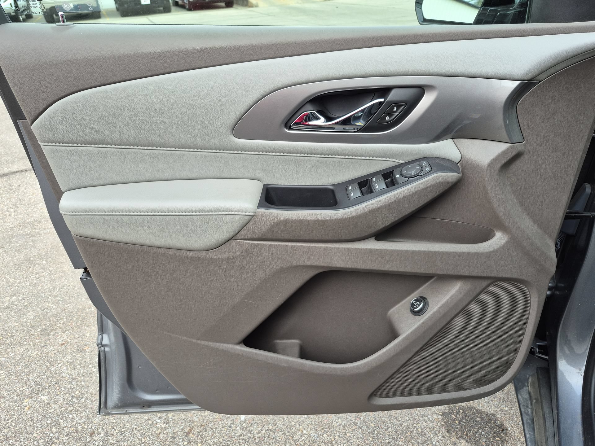 Used 2019 Chevrolet Traverse LT AWD/4WD image 23
