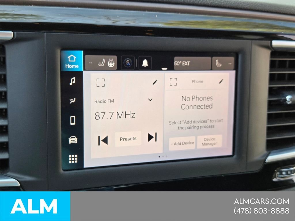 Used 2022 Chrysler Voyager LX image 20