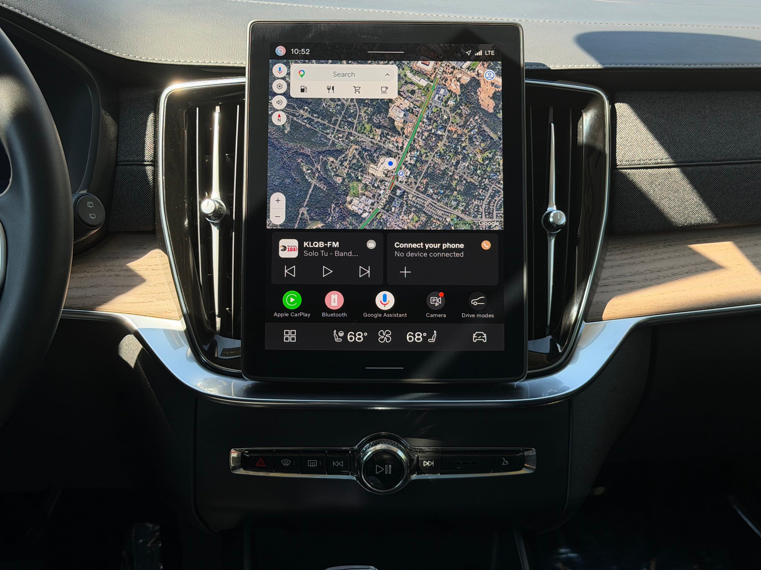 Certified 2025 Volvo XC90 B6 Plus AWD/4WD image 15