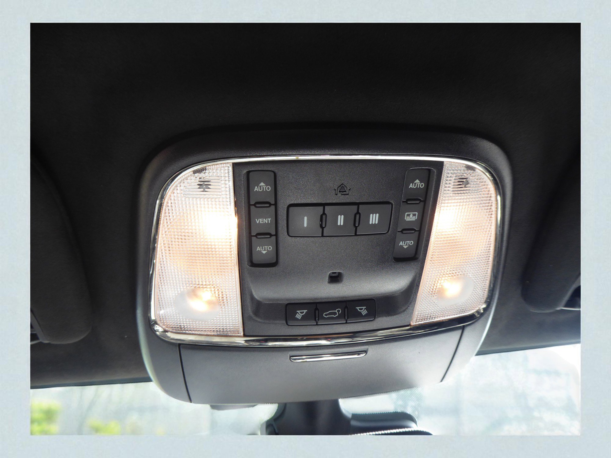 Used 2018 Jeep Grand Cherokee Trackhawk image 28