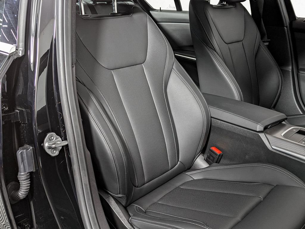 Used 2025 BMW 330i xDrive Sedan w/ M Sport Package image 23