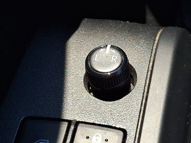 Used 2021 Toyota Tacoma SR w/ SX Package AWD/4WD image 18