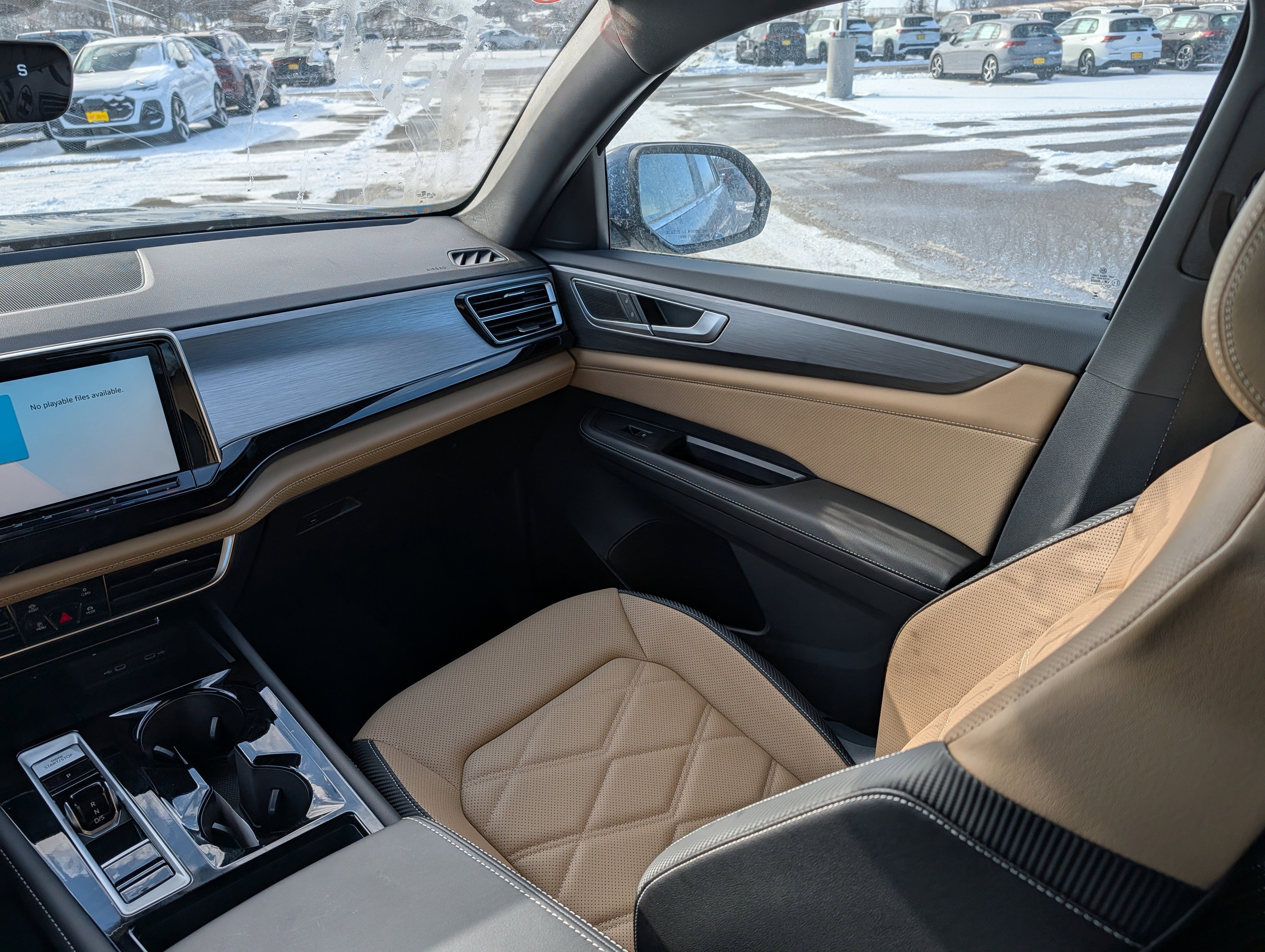 Certified 2025 Volkswagen Atlas Cross Sport SE image 11