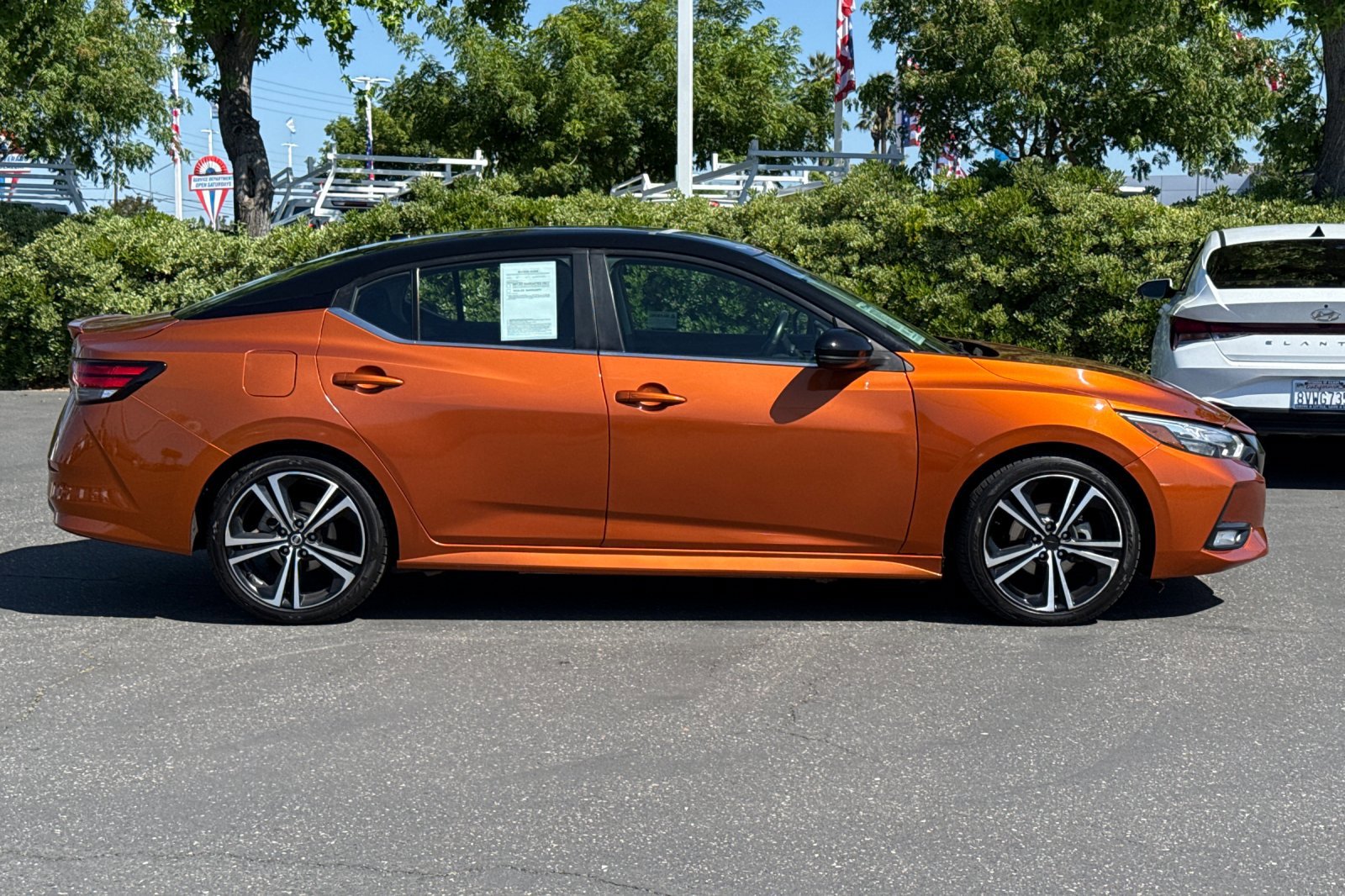 Certified 2023 Nissan Sentra SR w/ Lighting Package FWD image 3