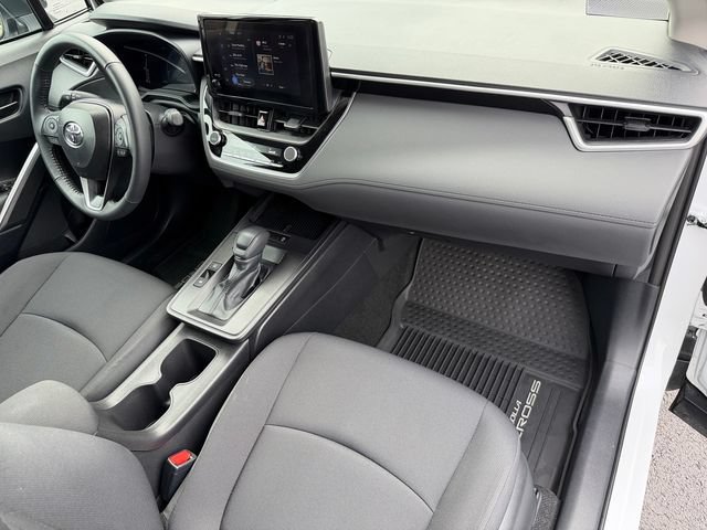 Certified 2026 Toyota Corolla Cross LE FWD image 19