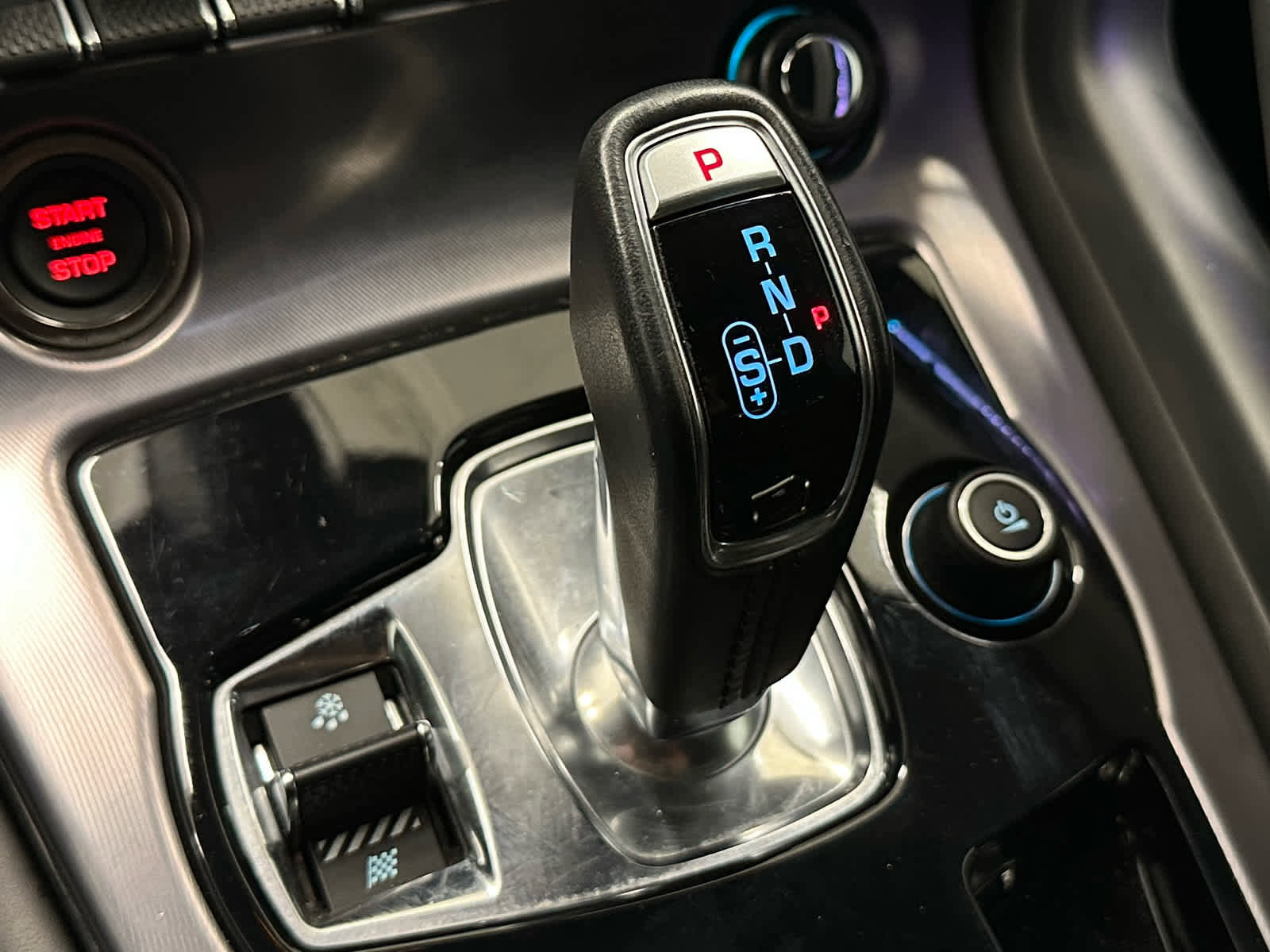 Used 2024 Jaguar F-TYPE R image 31