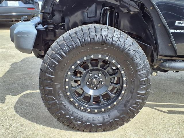 Used 2018 Jeep Wrangler Sport image 9