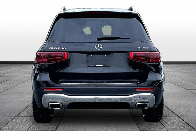 Certified 2025 Mercedes-Benz GLB 250 4MATIC image 8