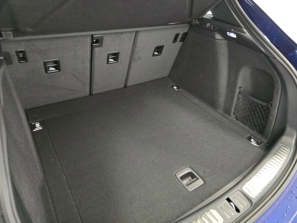 New 2026 Porsche Macan image 20