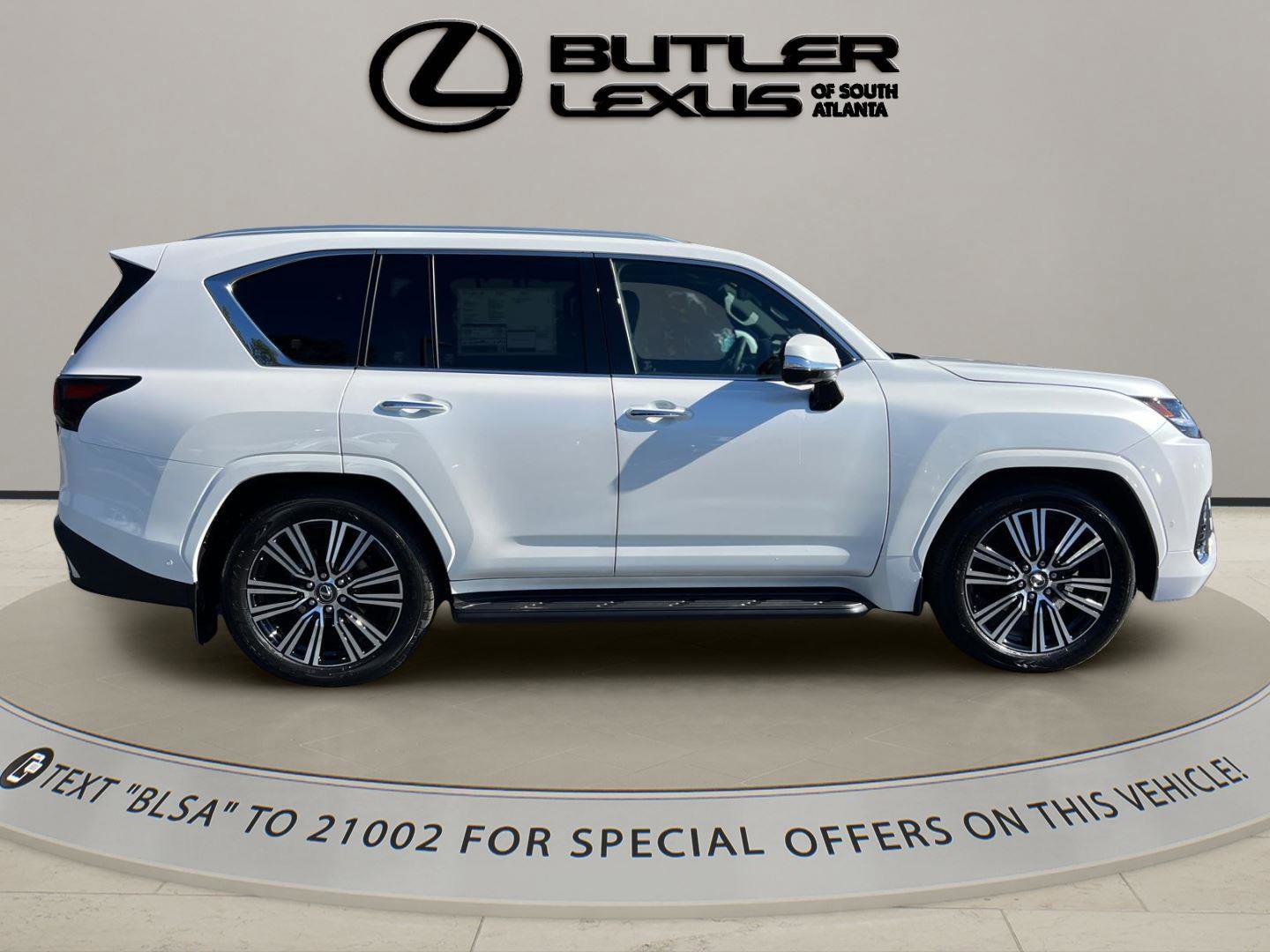 New 2026 Lexus LX 700h Luxury image 4