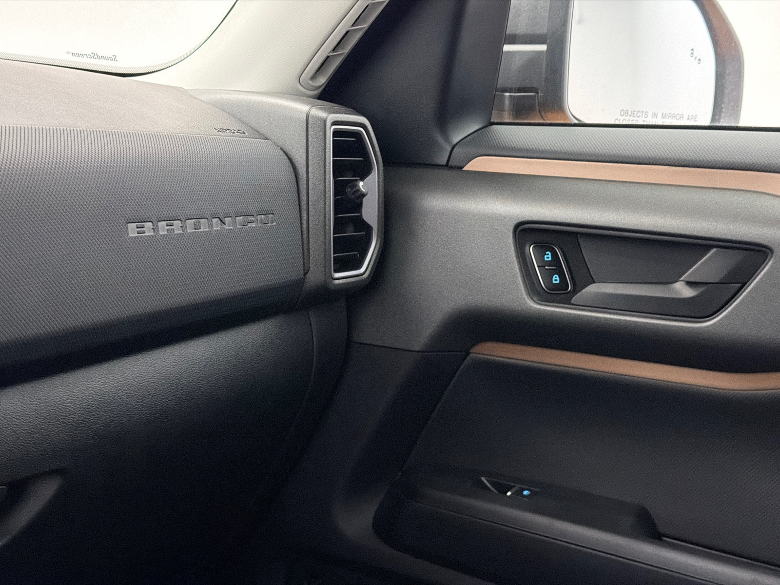 New 2026 Ford Bronco Sport Outer Banks w/ Outer Banks Tech Package+ AWD/4WD image 33