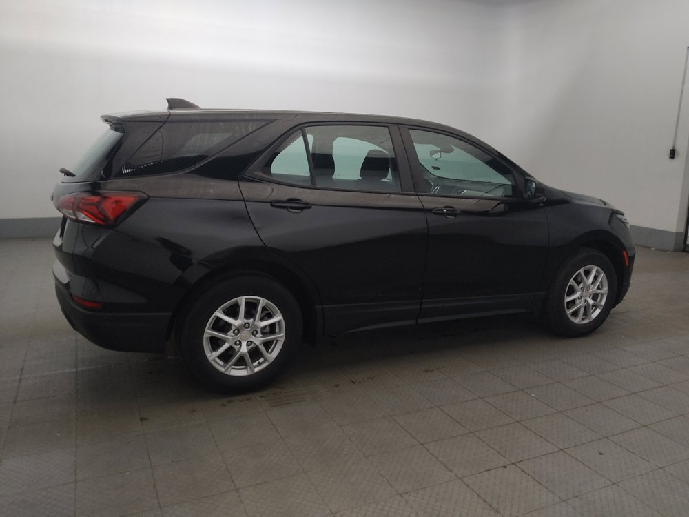 Used 2023 Chevrolet Equinox LS FWD image 10