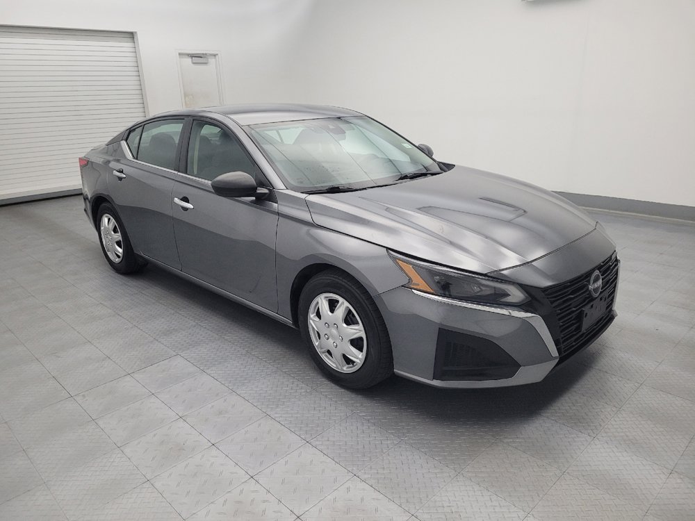 Used 2024 Nissan Altima 2.5 S FWD image 11