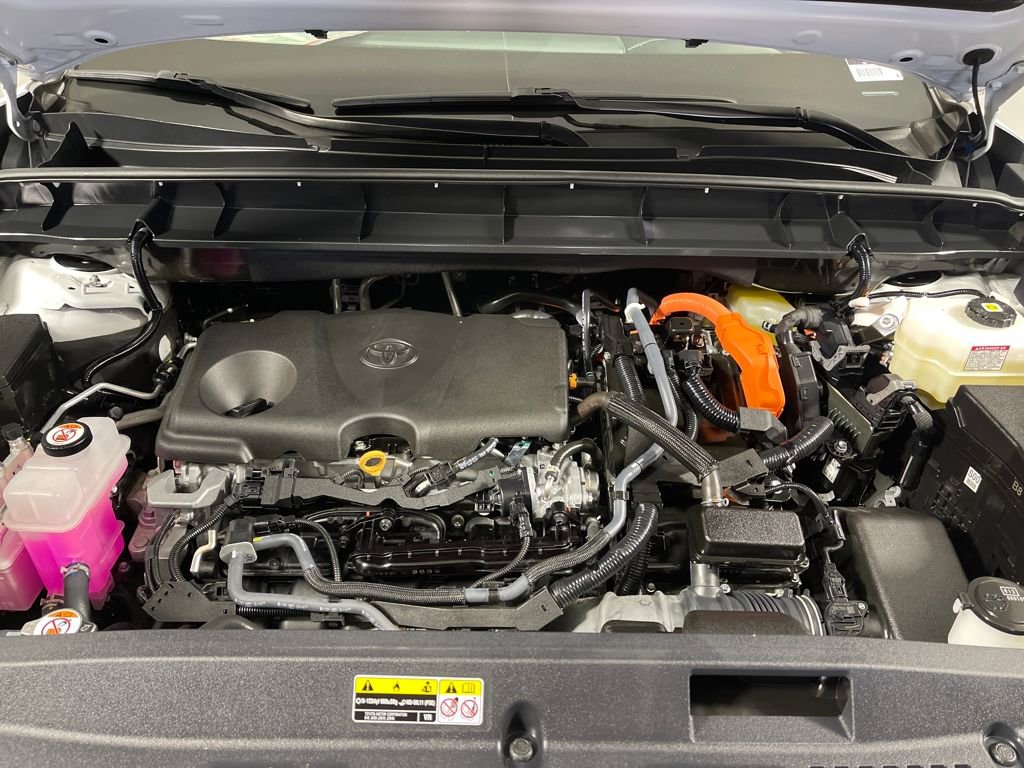 Certified 2025 Toyota Highlander XLE image 9