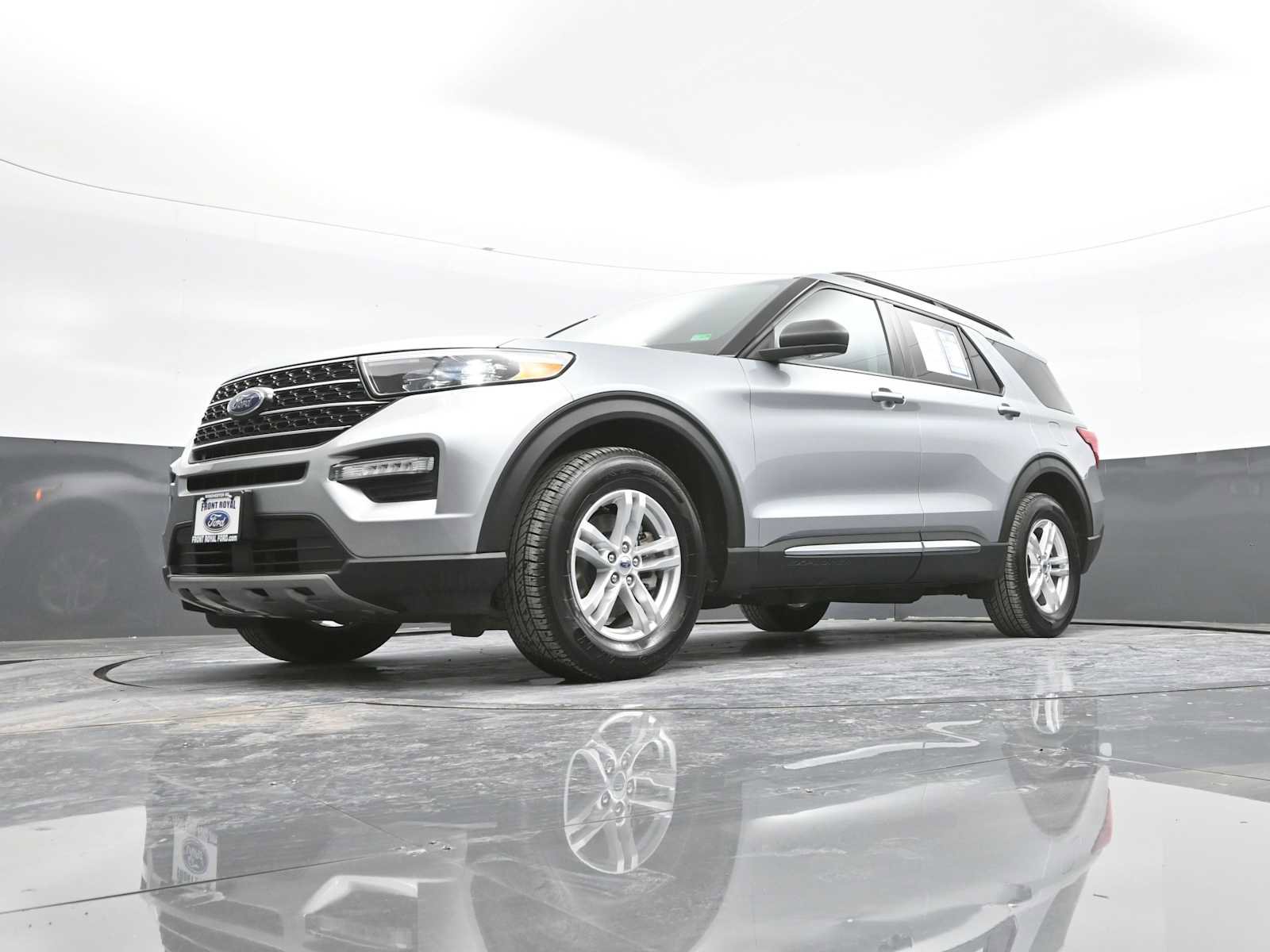 Used 2023 Ford Explorer XLT w/ Equipment Group 202A image 35