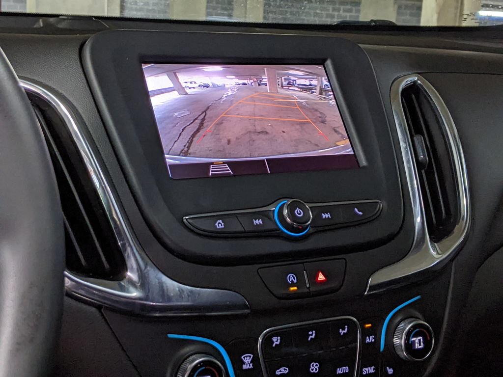 Used 2023 Chevrolet Equinox LT FWD image 17