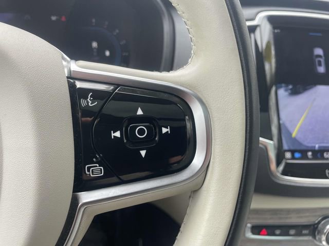 Used 2023 Volvo XC90 B6 Ultimate w/ Protection Package image 32