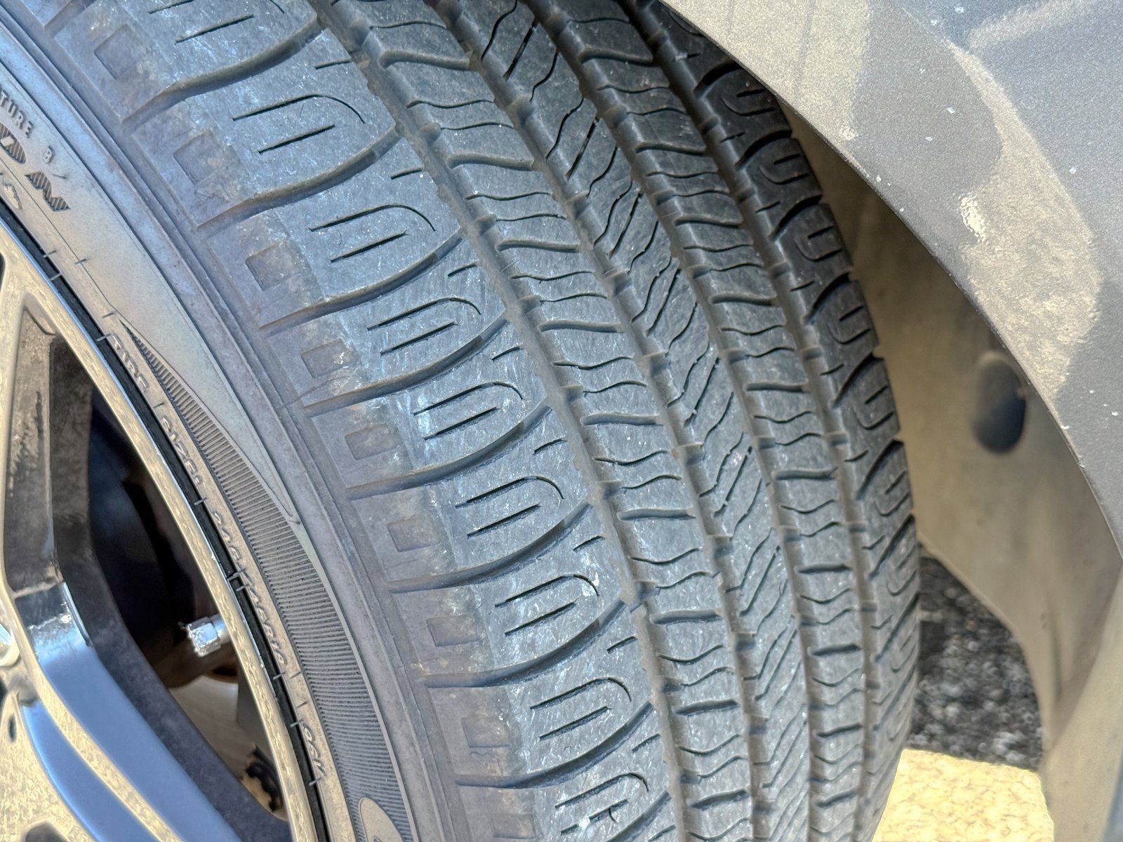 Used 2012 Mercedes-Benz E 350 4MATIC Sedan image 11