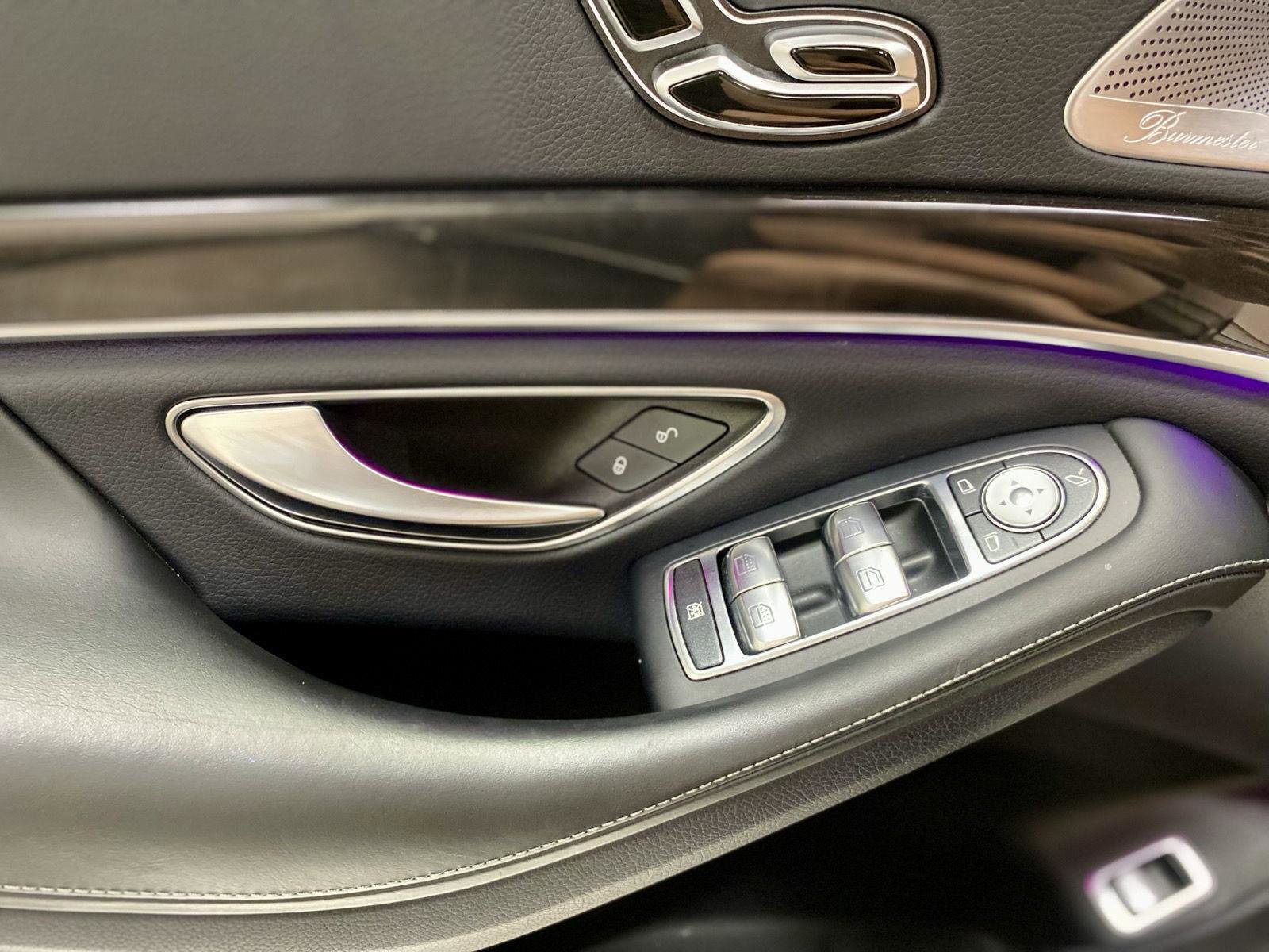 Used 2019 Mercedes-Benz S 560 Sedan image 19