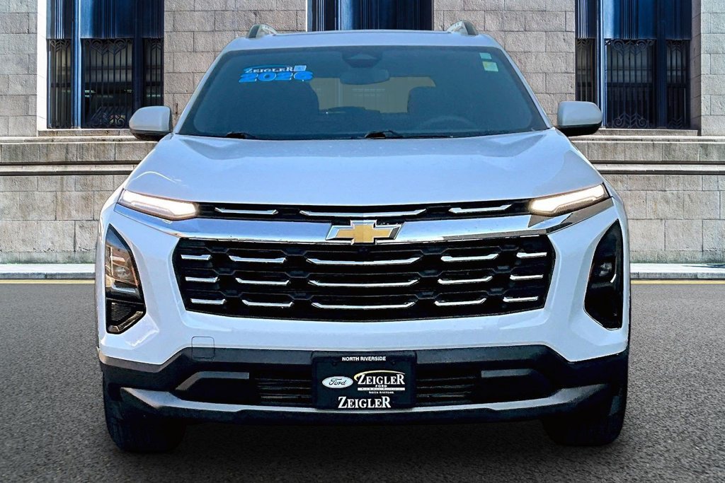 Used 2026 Chevrolet Equinox LT AWD/4WD image 3