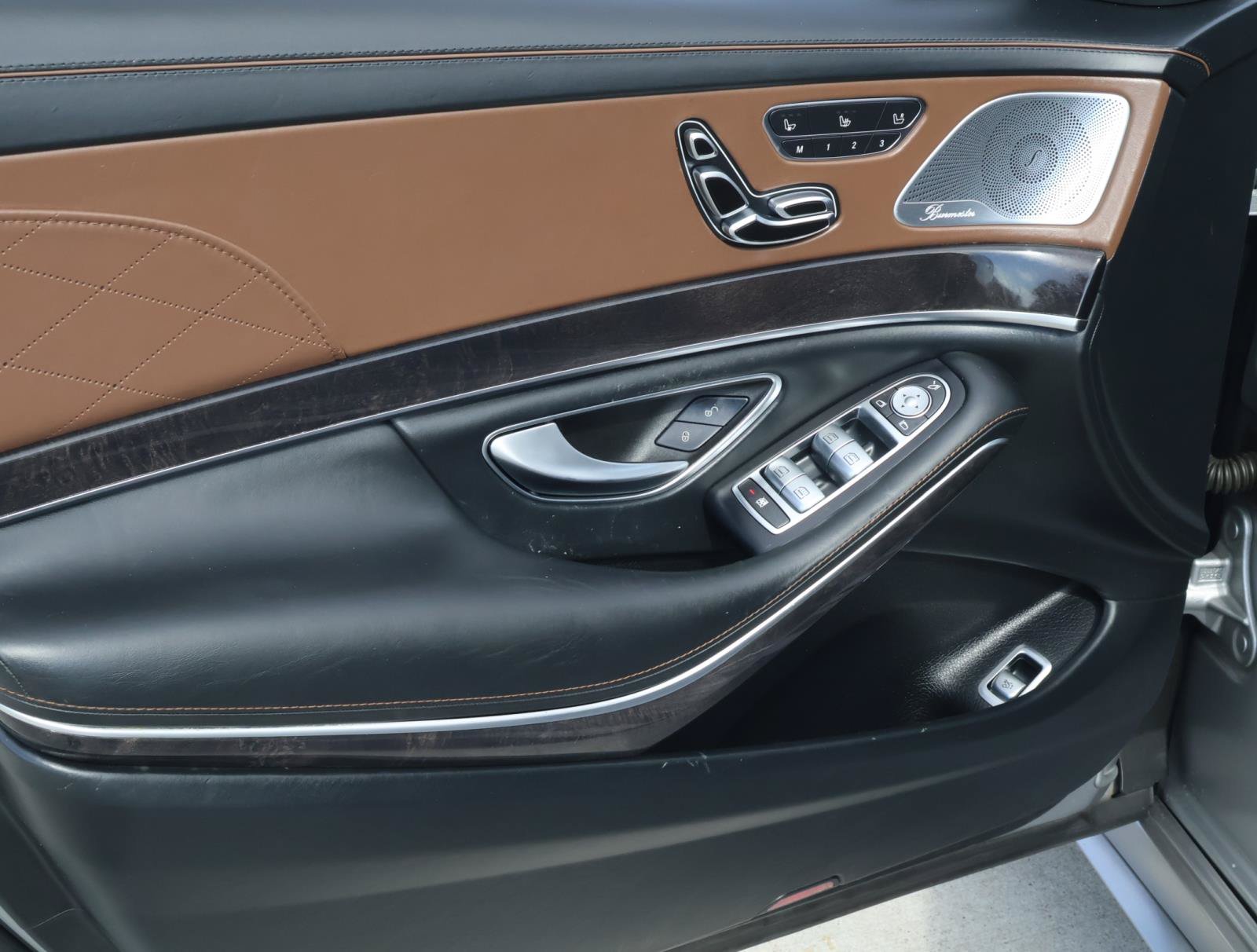 Used 2018 Mercedes-Benz S 560 Sedan image 16
