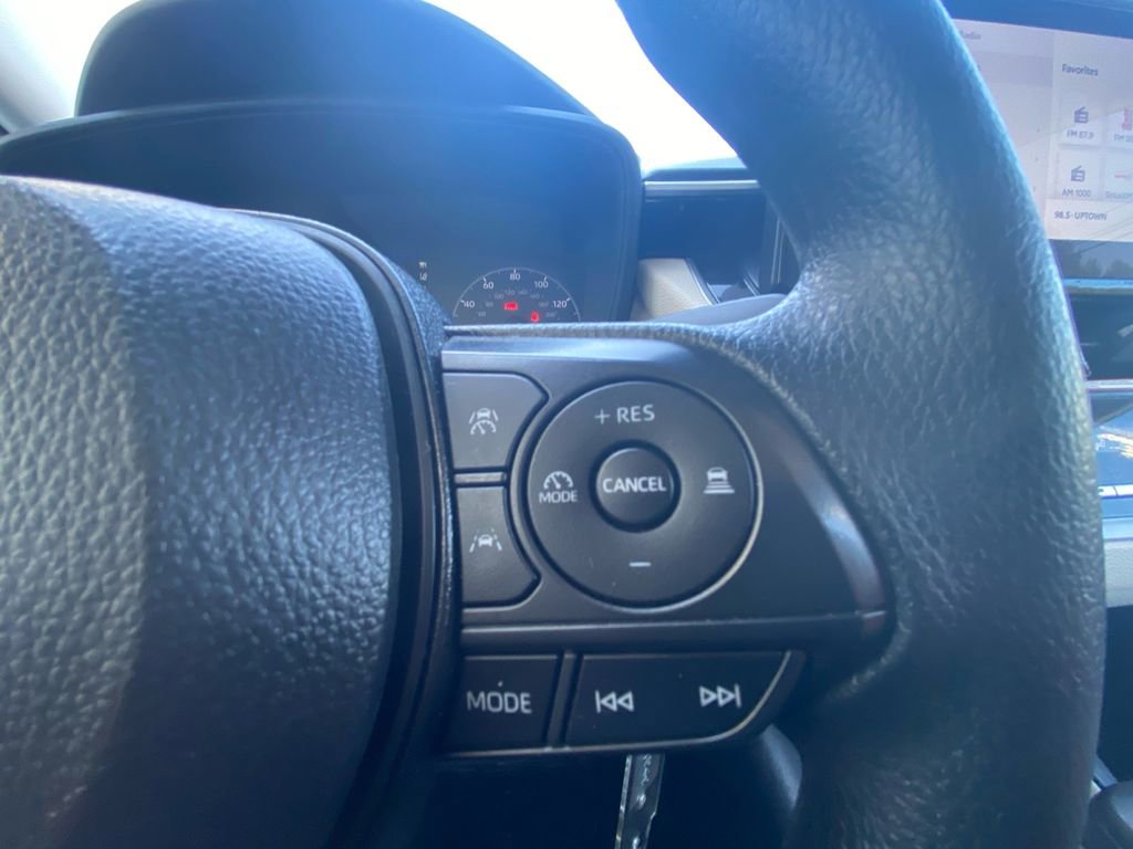 Used 2025 Toyota Corolla LE FWD image 14
