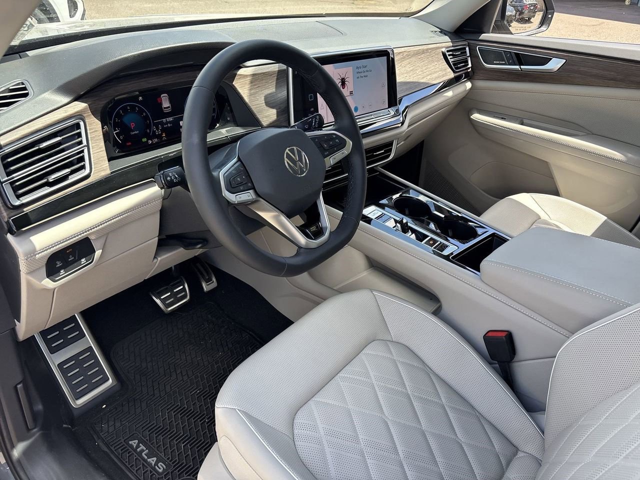 New 2026 Volkswagen Atlas SEL Premium R-Line AWD/4WD image 14