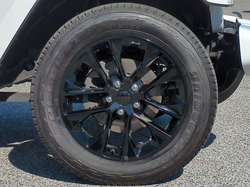 Used 2021 Jeep Gladiator Overland image 11