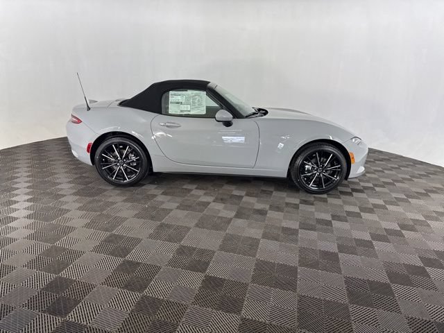 New 2026 MAZDA MX-5 Miata Grand Touring w/ Weather Package RWD image 4
