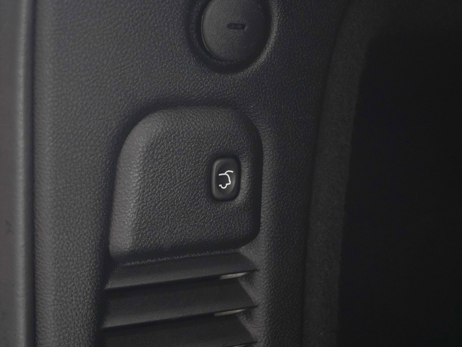 Used 2019 Dodge Durango R/T AWD/4WD image 18