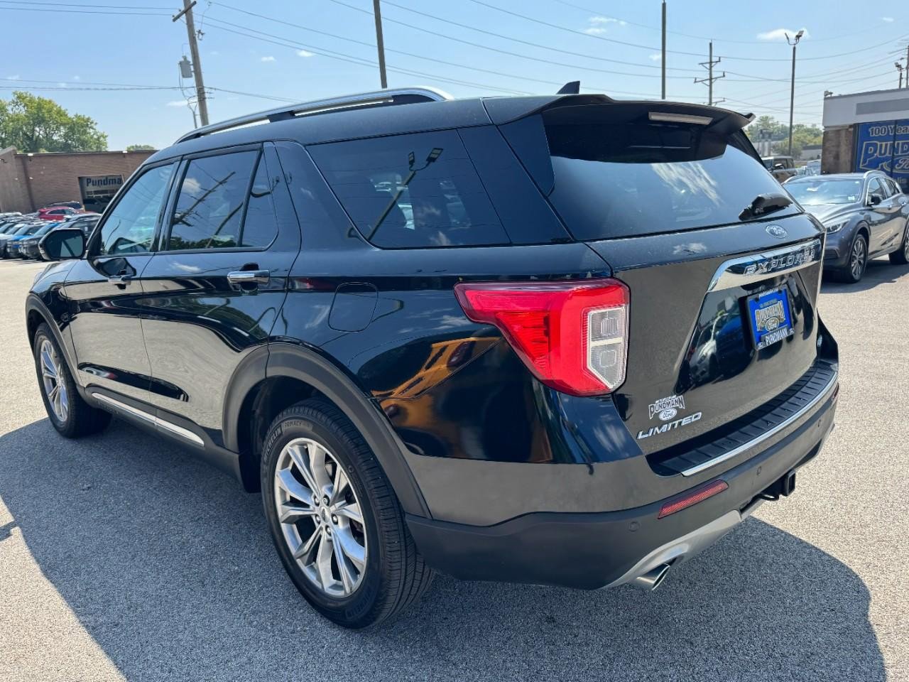 Used 2022 Ford Explorer Limited w/ Equipment Group 301A image 5