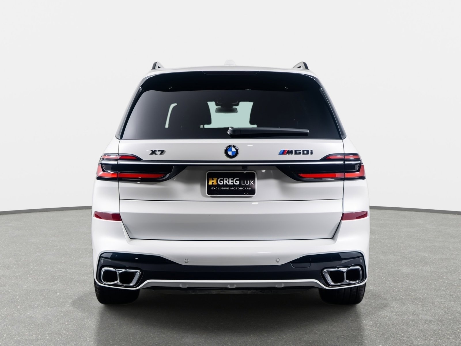 Used 2025 BMW X7 M60i image 11