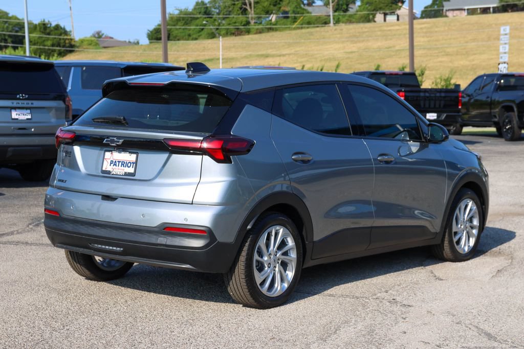 New 2027 Chevrolet Bolt LT w/ Comfort Package FWD image 3