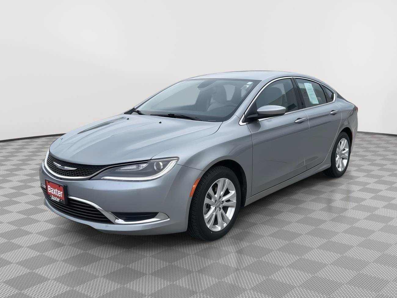 Used 2016 Chrysler 200 Limited FWD image 3