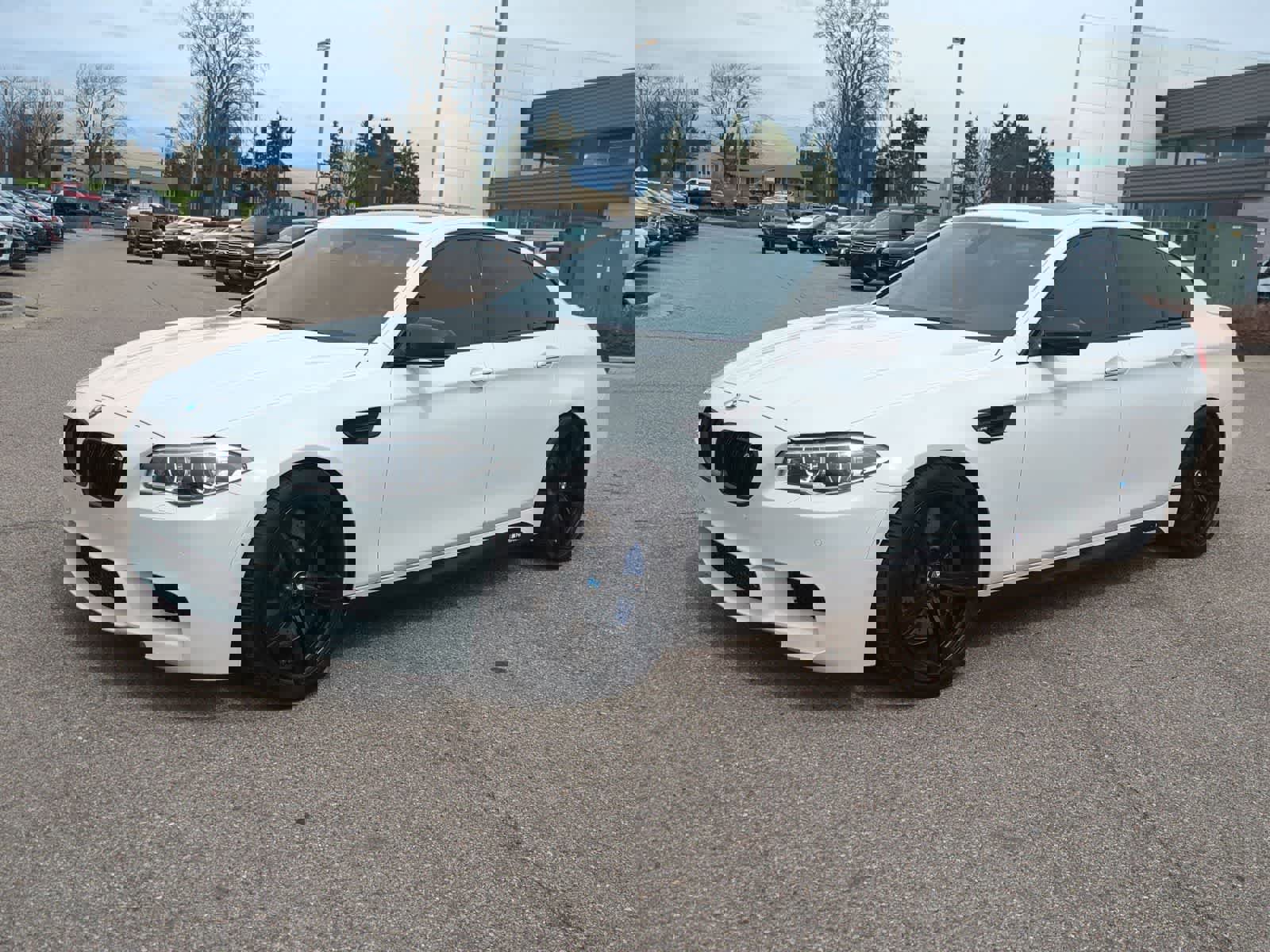 Used 2016 BMW M5 image 4