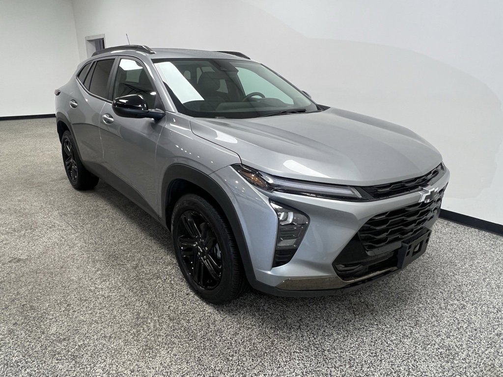 Used 2025 Chevrolet Trax ACTIV w/ Driver Confidence Package image 17