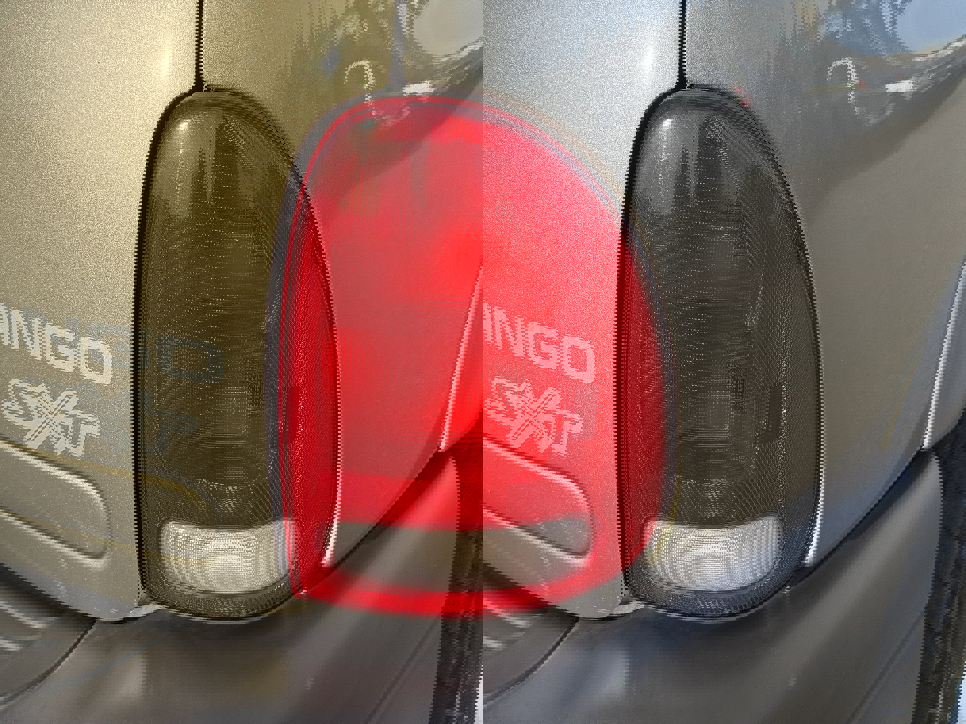 Used 2003 Dodge Durango Sport image 37