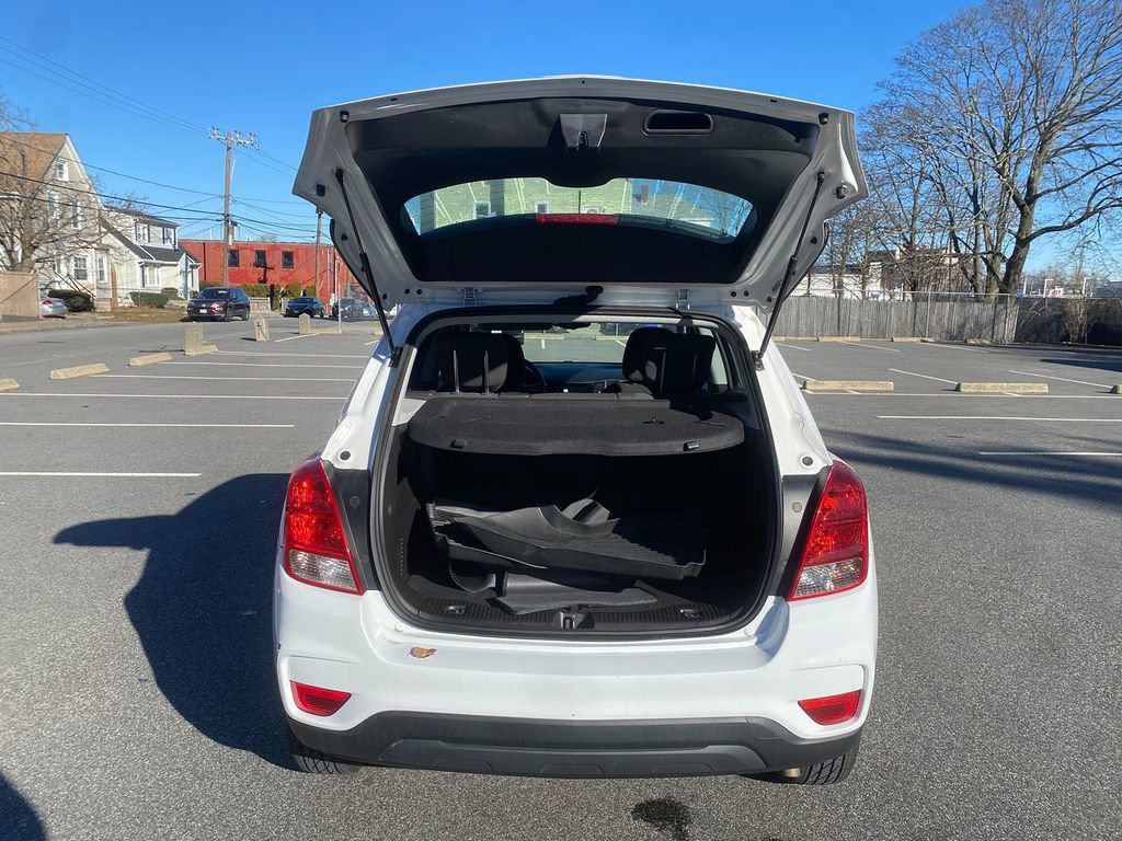 Used 2018 Chevrolet Trax LS image 23