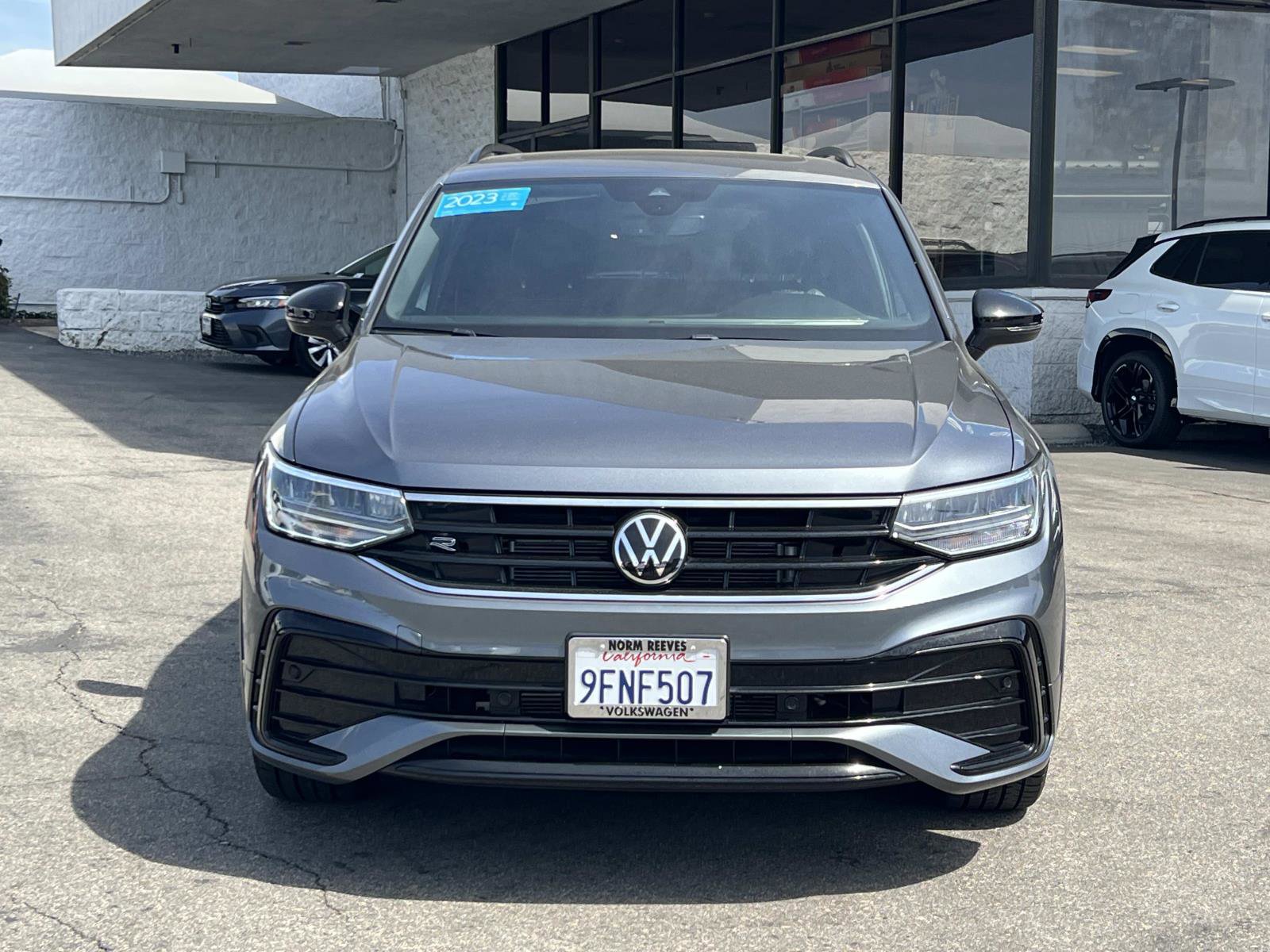 Certified 2023 Volkswagen Tiguan SE R-Line image 4