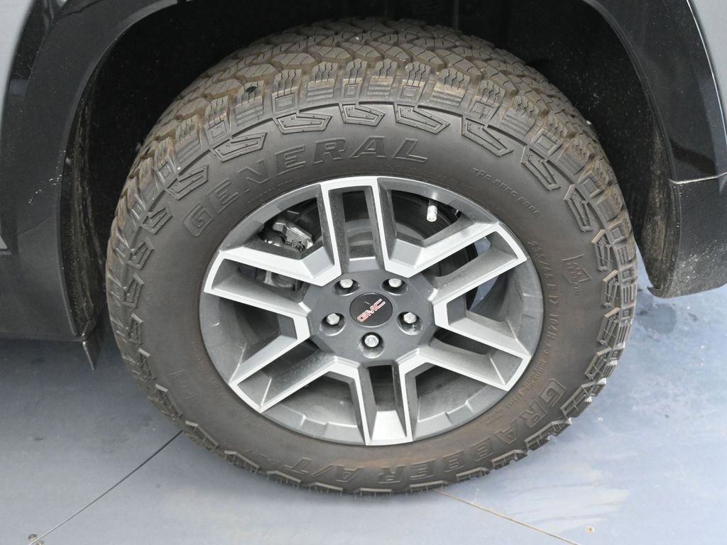 New 2026 GMC Terrain AT4 w/ Technology Package II image 11