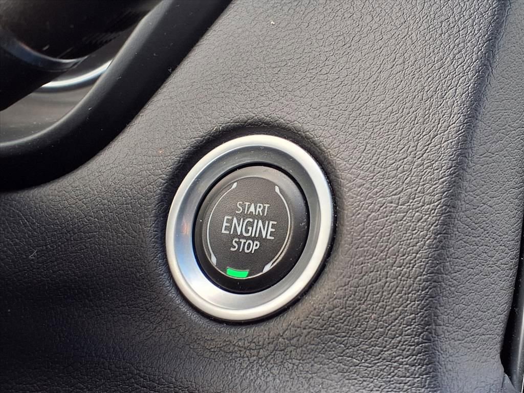 Used 2023 Cadillac XT4 Sport w/ Cold Weather Package image 27