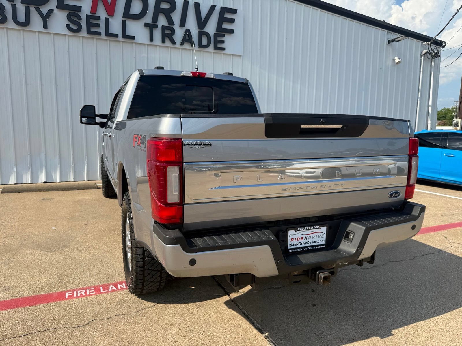Used 2020 Ford F250 Platinum w/ FX4 Off-Road Package AWD/4WD image 5