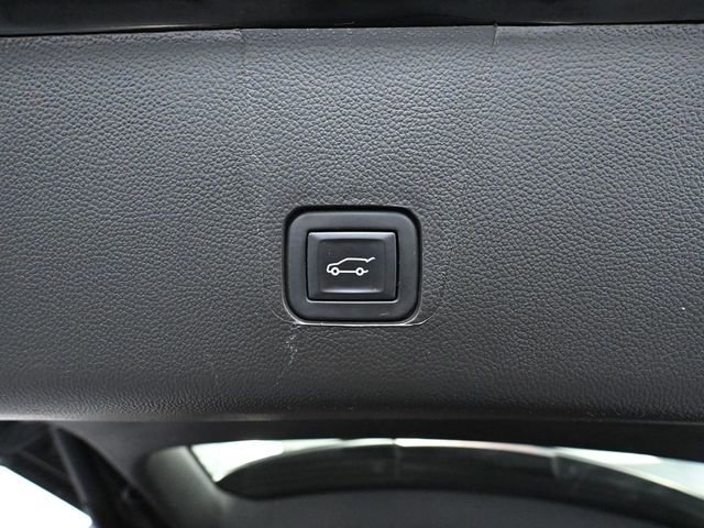 Used 2023 Chevrolet Traverse Premier w/ LPO, Floor Liner Package image 46