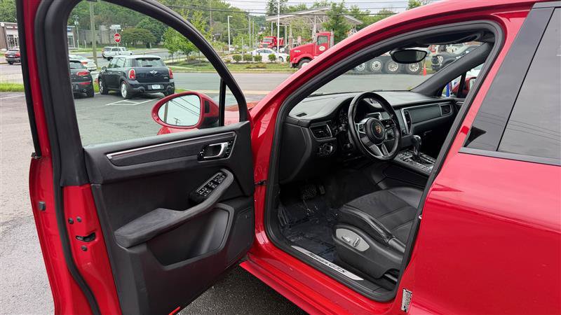 Used 2017 Porsche Macan GTS AWD/4WD image 20