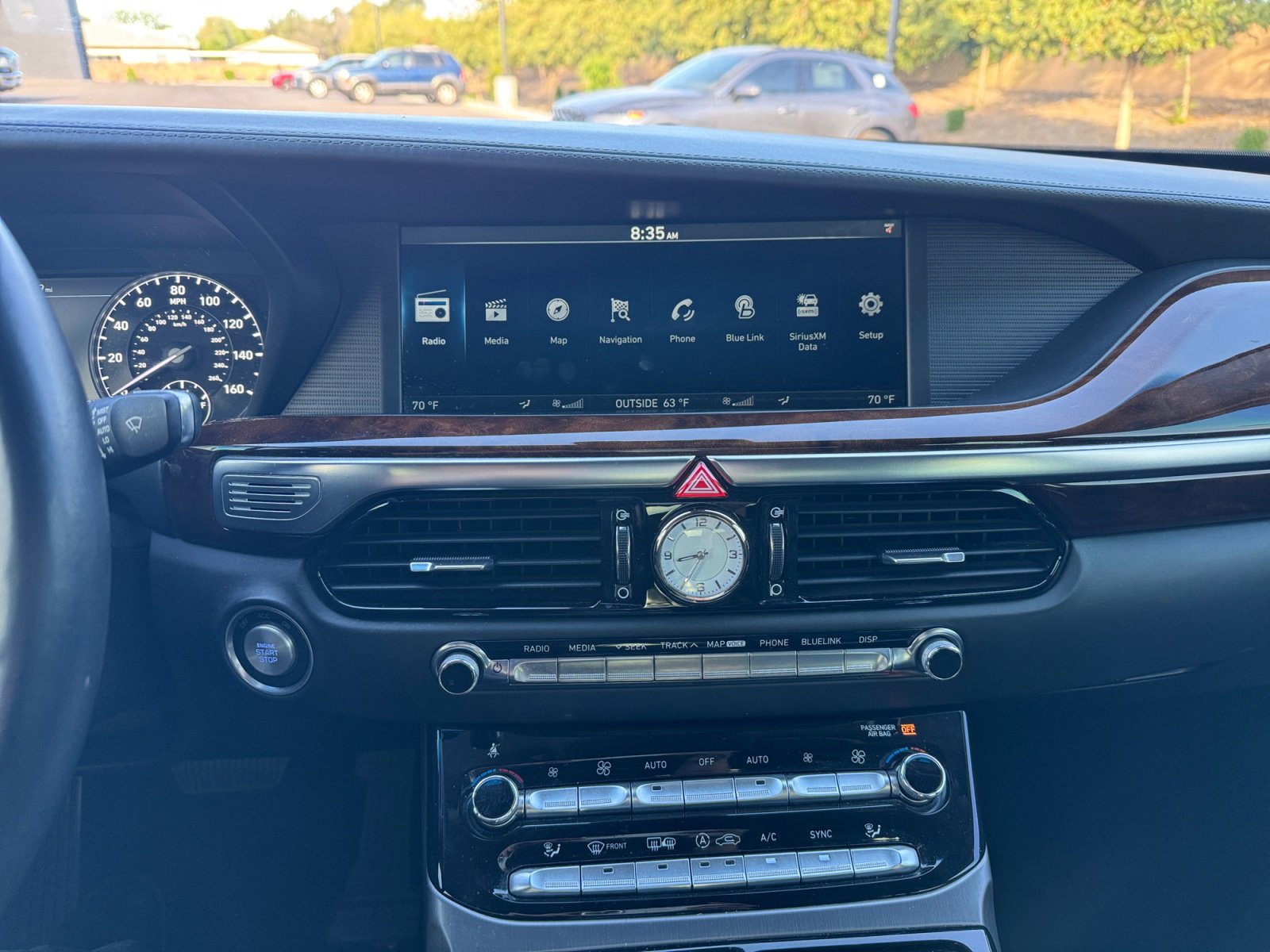 Used 2017 Genesis G90 3.3T Premium image 12