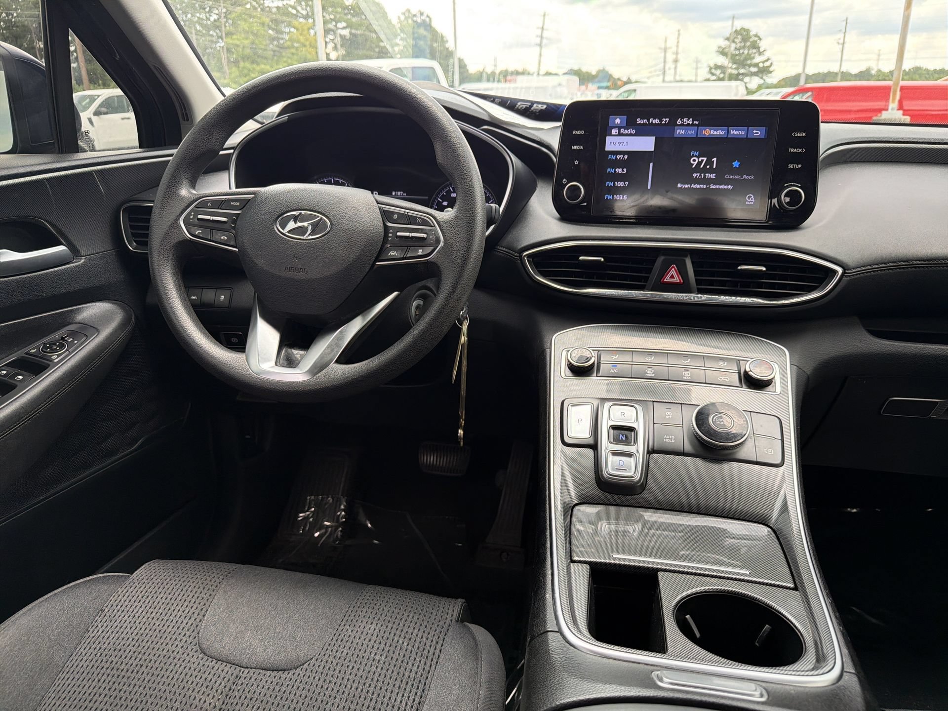 Used 2021 Hyundai Santa Fe SE FWD image 3