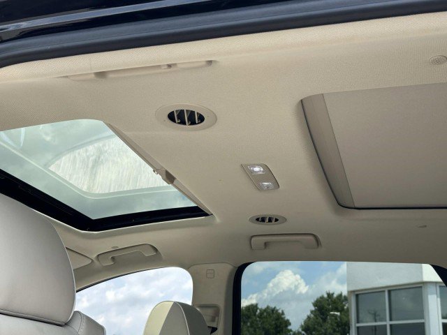 Used 2023 Buick Enclave Avenir w/ LPO, Floor Liner Package image 17